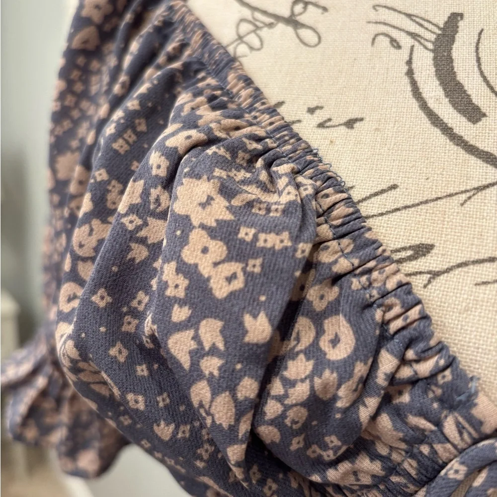 Chic Navy Floral Mini Dress - Picture 3 of 7